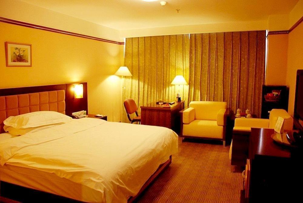 Yantai Asia Hotel Exterior photo