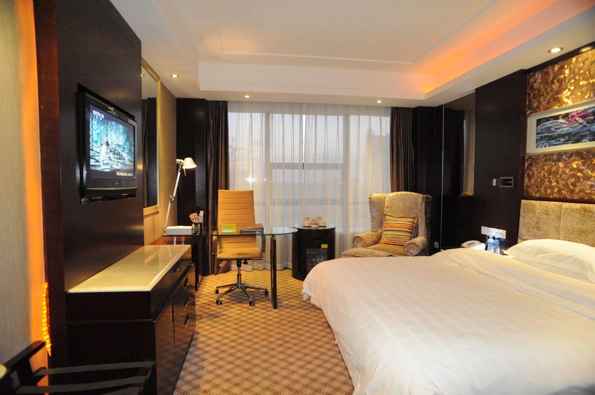 Yantai Asia Hotel Exterior photo